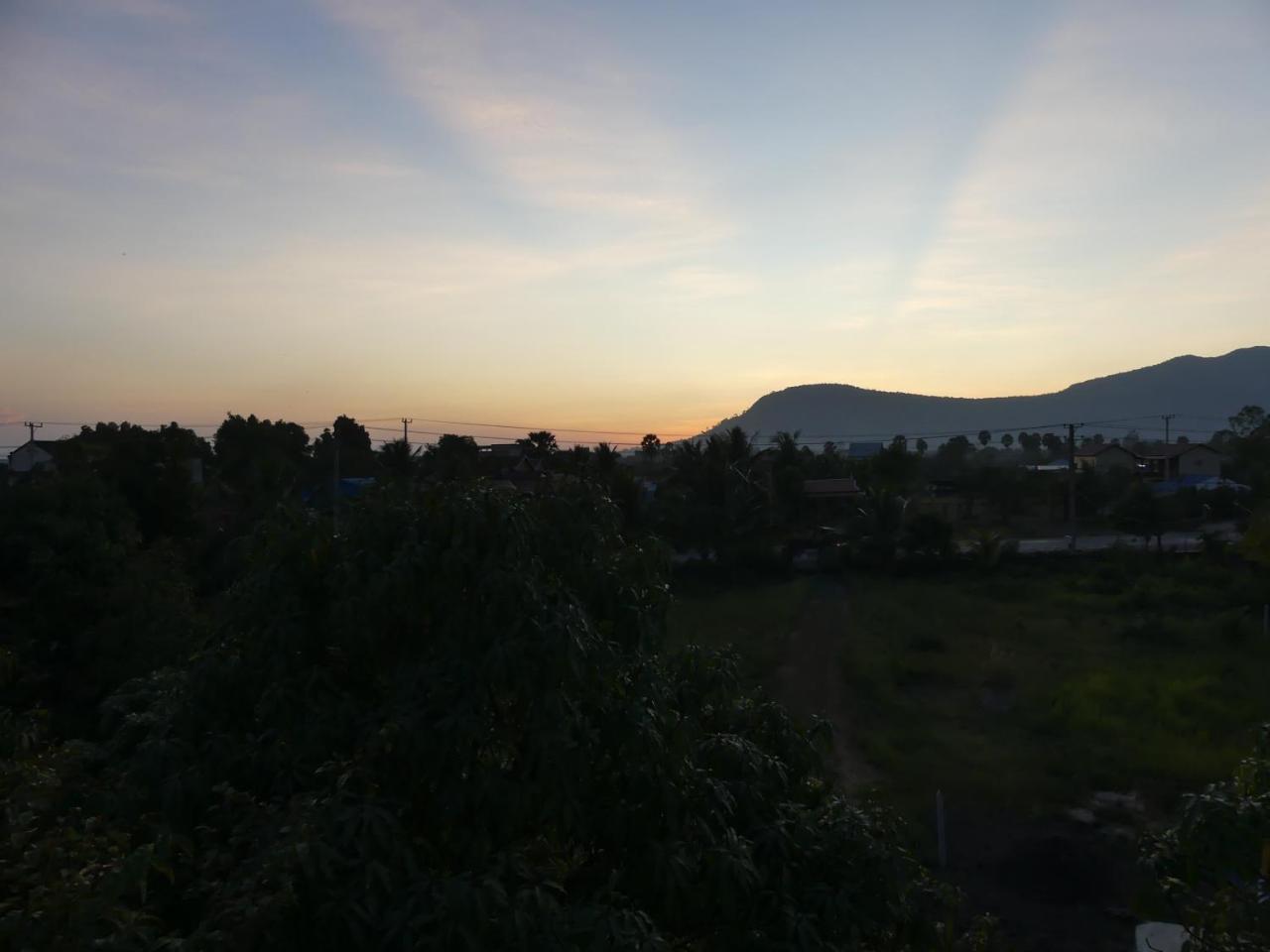 The Playground Bed and Breakfast Kampot Exterior foto