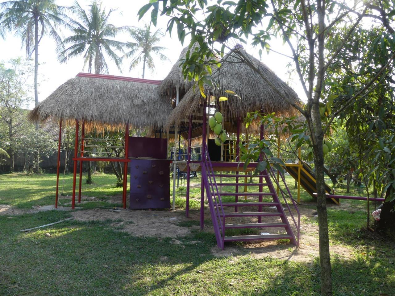 The Playground Bed and Breakfast Kampot Exterior foto