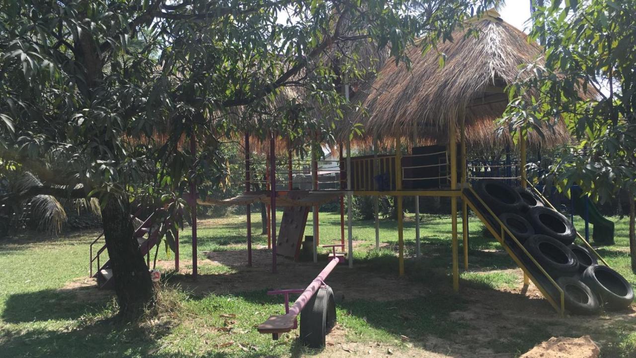 The Playground Bed and Breakfast Kampot Exterior foto