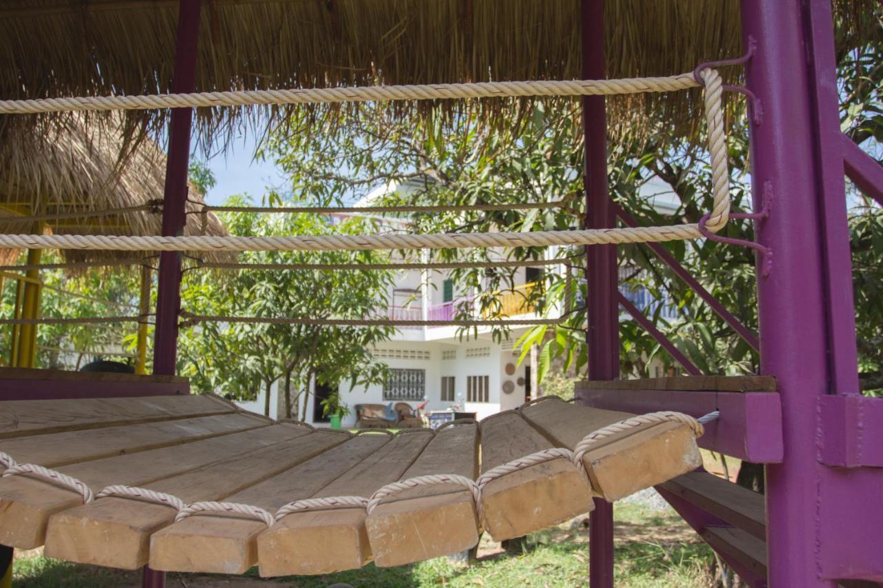 The Playground Bed and Breakfast Kampot Exterior foto